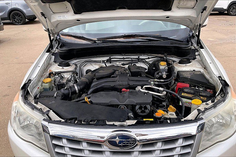 Used 2012 Subaru Forester 2.5X Premium w/ All-Weather Pkg image 27