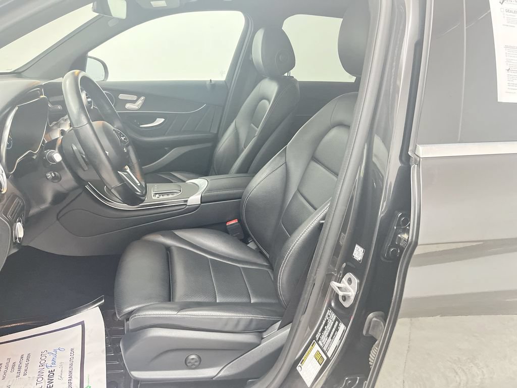 Used 2022 Mercedes-Benz GLC 300 4MATIC image 15