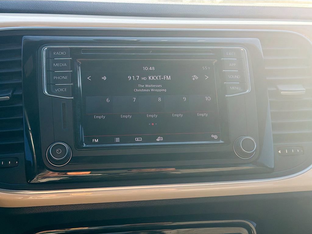 Used 2019 Volkswagen Beetle 2.0T SE image 14