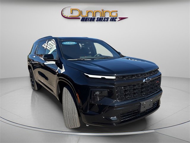 Used 2025 Chevrolet Traverse RS image 4