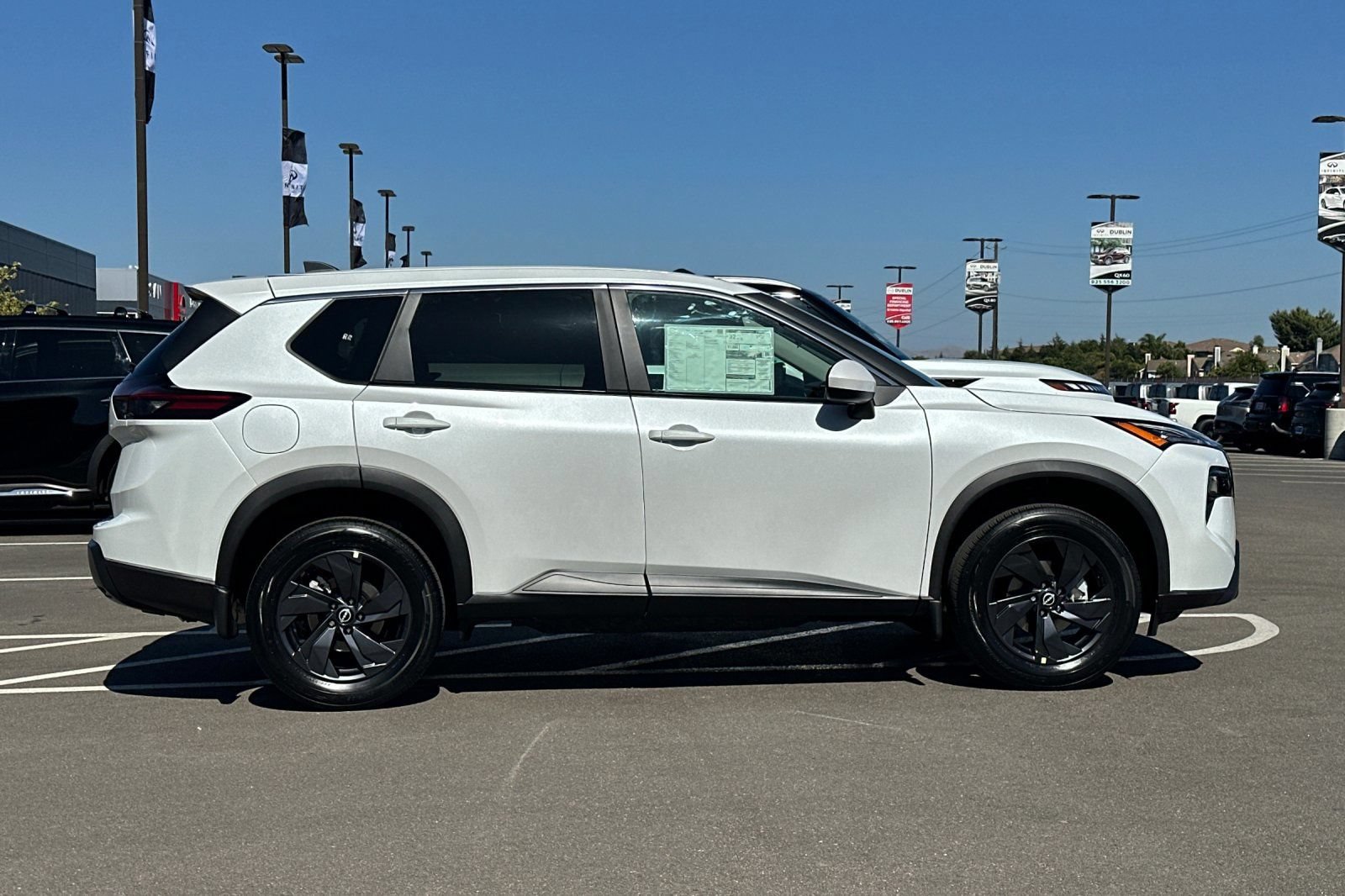 New 2026 Nissan Rogue SV FWD image 3
