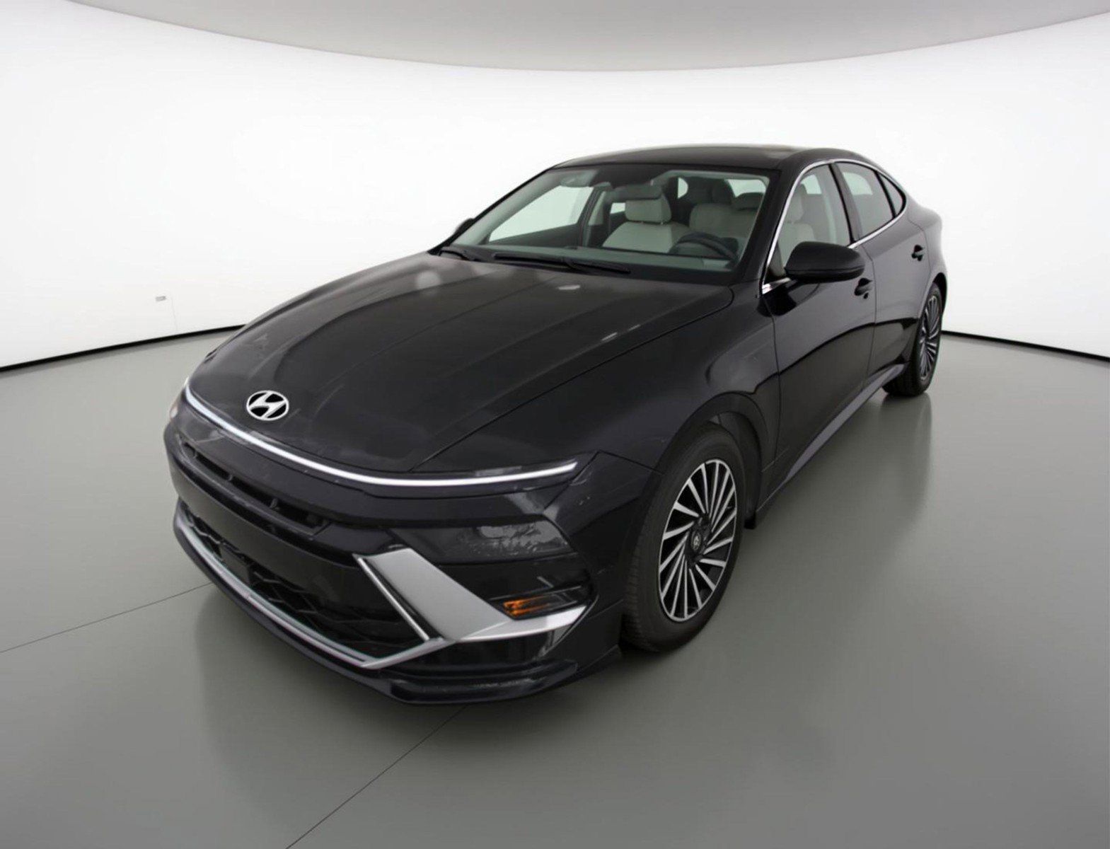 Used 2025 Hyundai Sonata SEL image 3