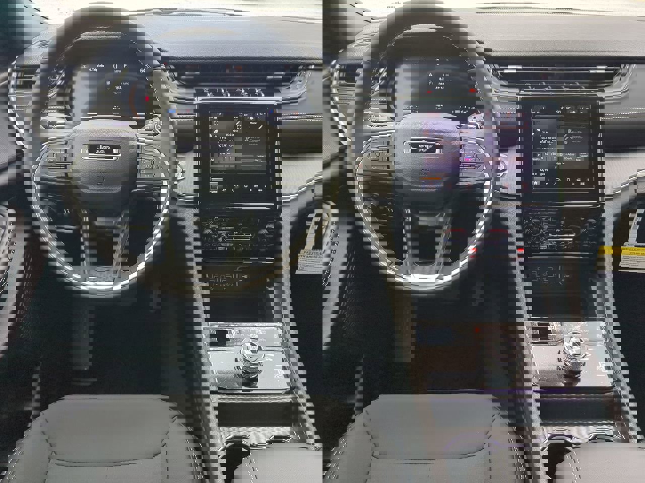 New 2025 Jeep Grand Cherokee Laredo X w/ Luxury Tech Group I image 14