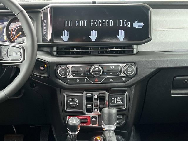 New 2025 Jeep Gladiator Willys image 16