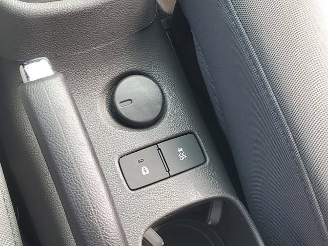 Certified 2013 Chevrolet Sonic LT FWD image 25