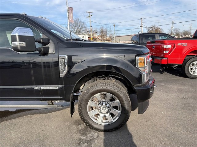 Used 2022 Ford F250 Platinum image 2