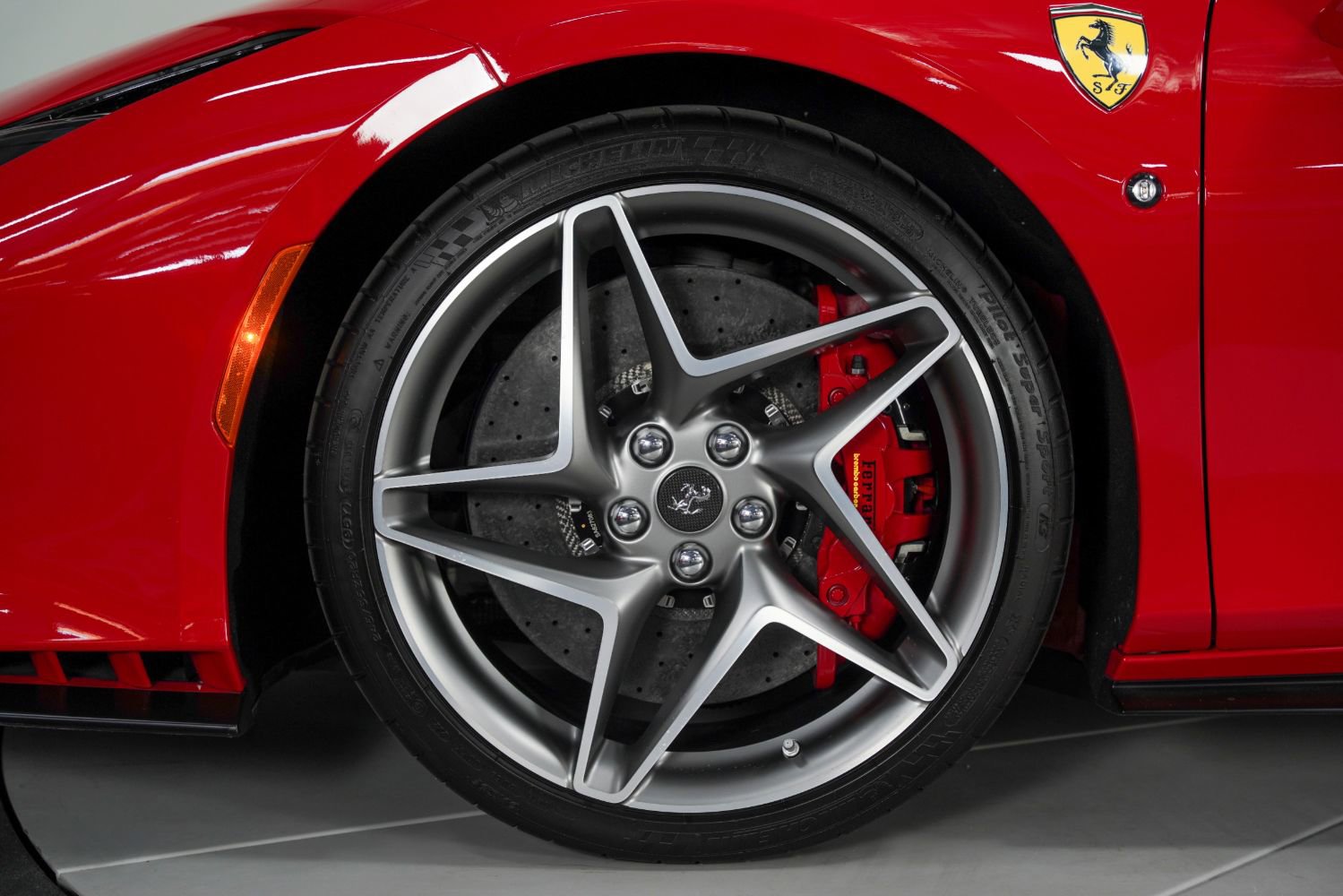 Used 2022 Ferrari F8 Tributo image 17