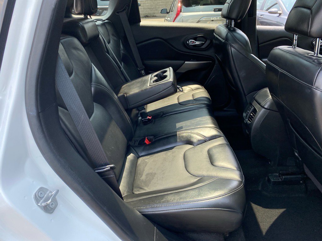 Used 2021 Jeep Cherokee Limited image 25