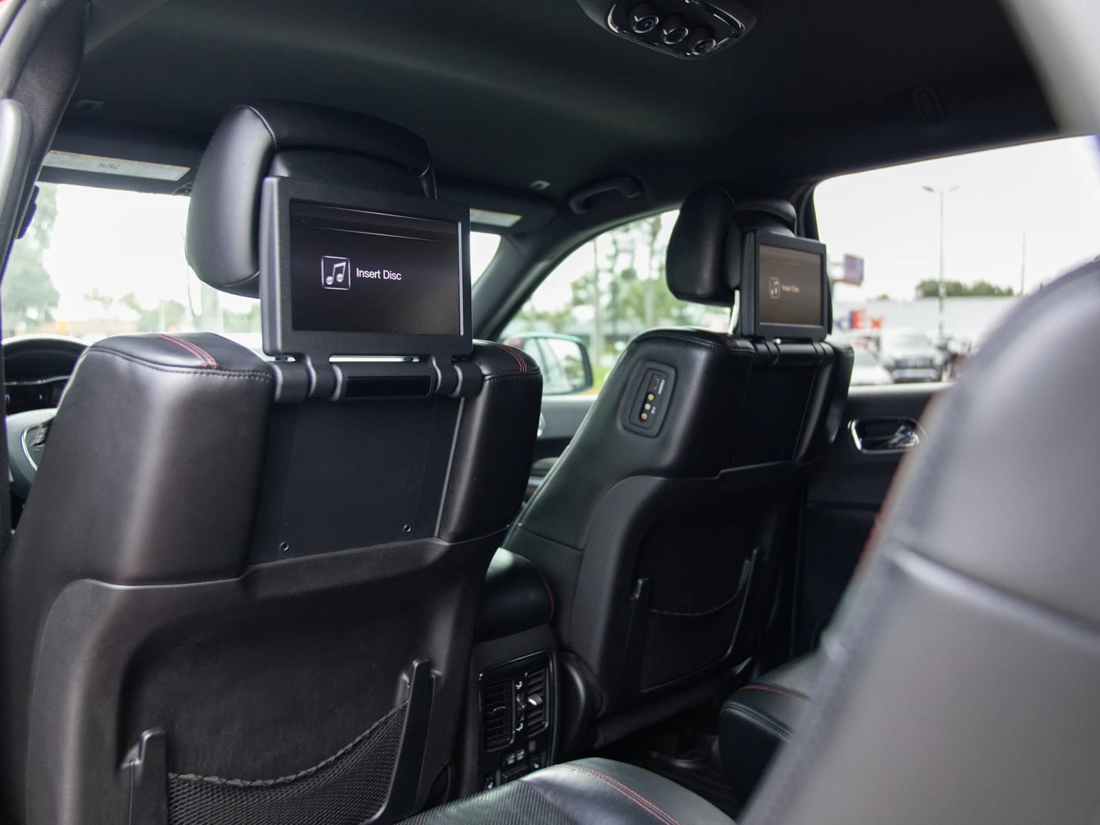 Used 2017 Dodge Durango R/T w/ Trailer Tow Group IV RWD image 29