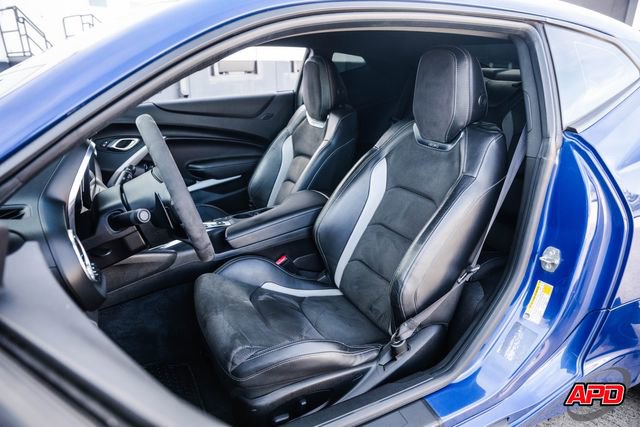 Used 2019 Chevrolet Camaro SS image 4