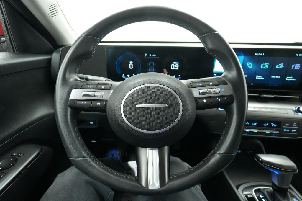 Used 2024 Hyundai Kona SEL AWD/4WD image 35