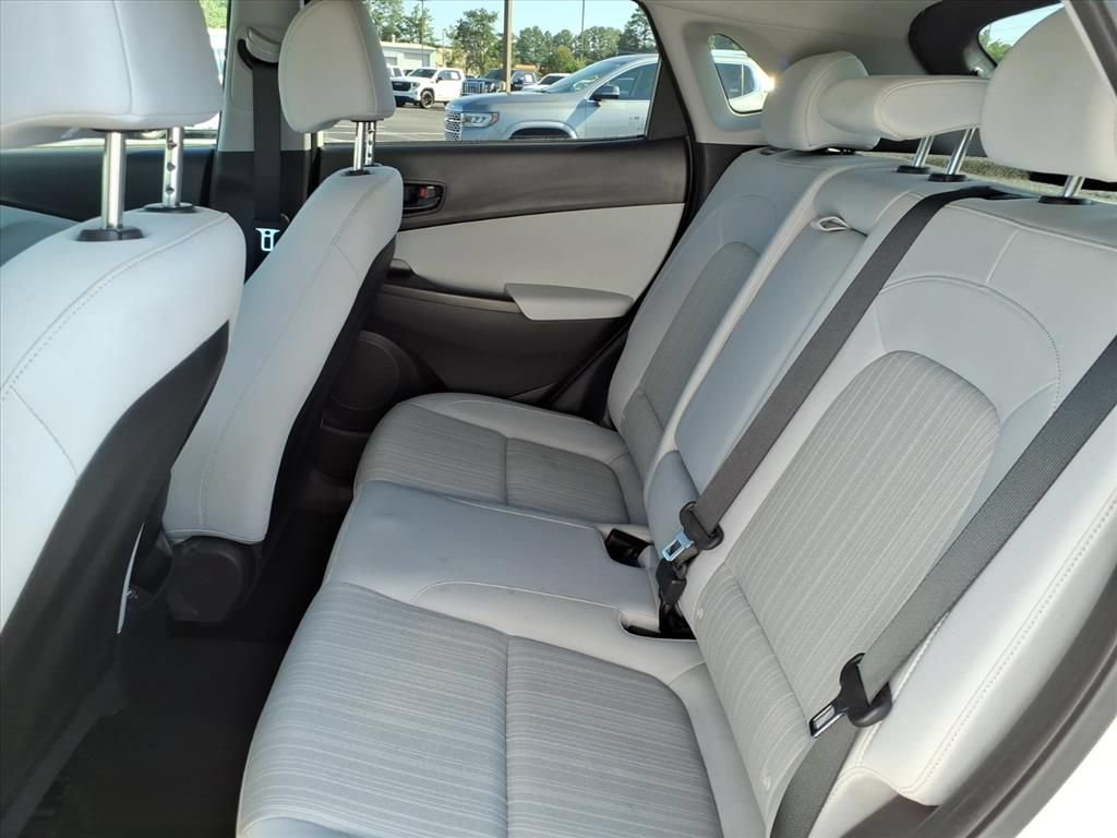 Used 2023 Hyundai Kona SEL AWD/4WD image 23