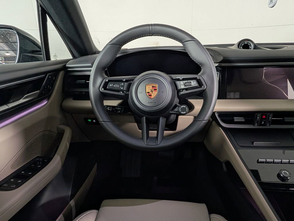 New 2026 Porsche Macan 4 Electric image 21