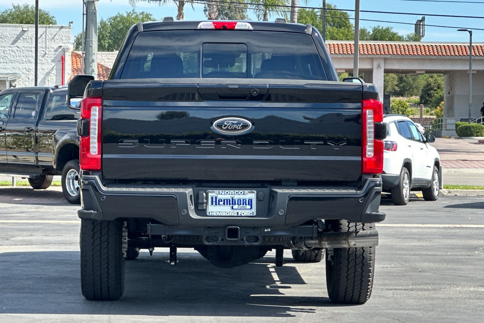 New 2026 Ford F350 XLT w/ XLT Premium Package AWD/4WD image 5