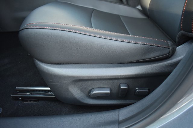 New 2025 Nissan Sentra SR w/ SR Premium Package image 14