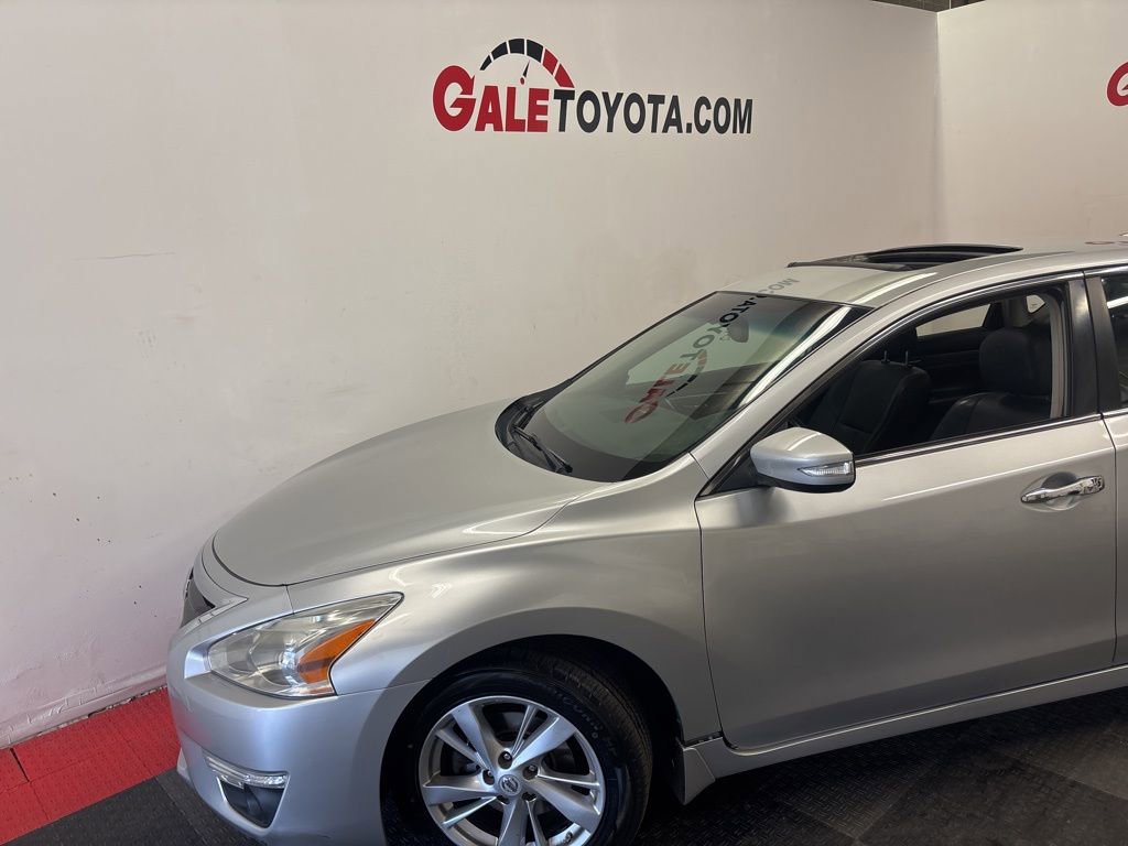 Used 2013 Nissan Altima 2.5 SL w/ Technology Pkg image 7