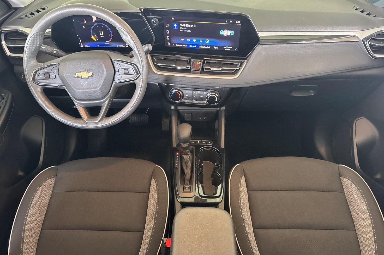 Used 2025 Chevrolet TrailBlazer LT image 16