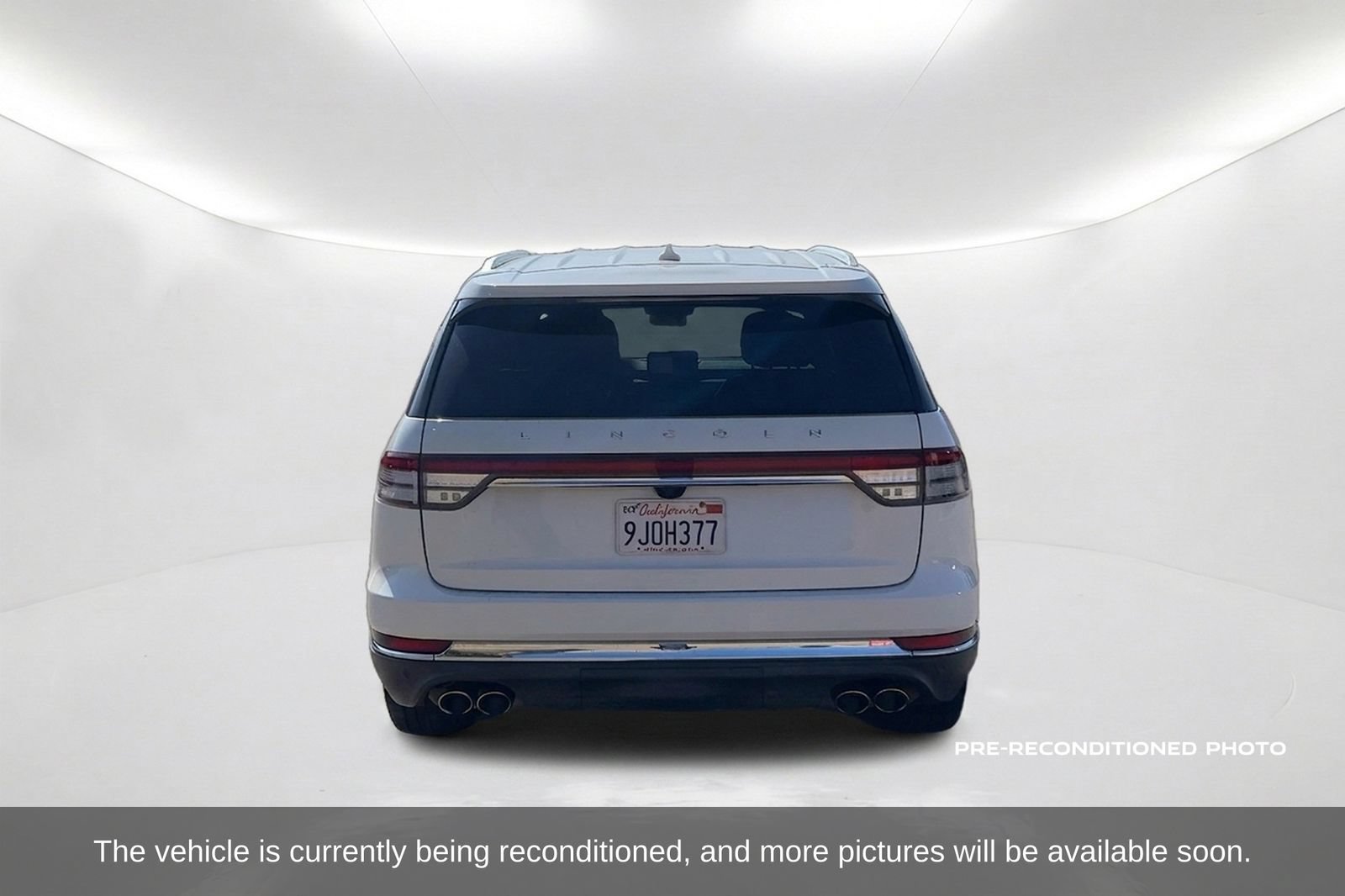 Used 2020 Lincoln Aviator Reserve w/ Class IV Trailer Tow Package RWD image 7