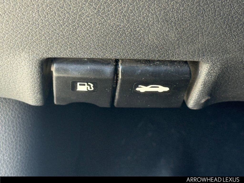 Used 2014 Nissan Sentra SV FWD image 22