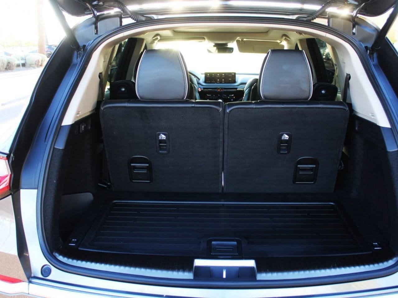 Certified 2023 Acura MDX w/ Advance Package AWD/4WD image 31