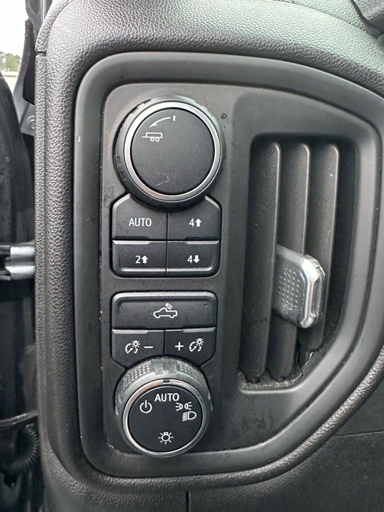 Used 2021 Chevrolet Silverado 1500 Custom Trail Boss image 28