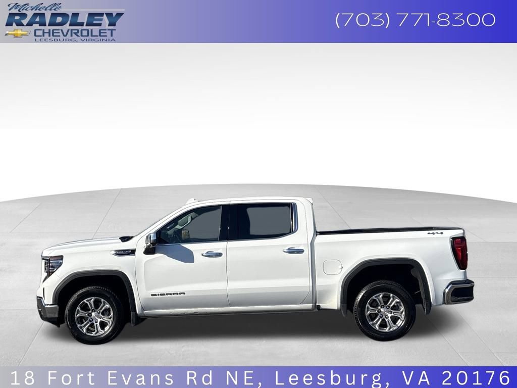 Used 2025 GMC Sierra 1500 SLT image 2