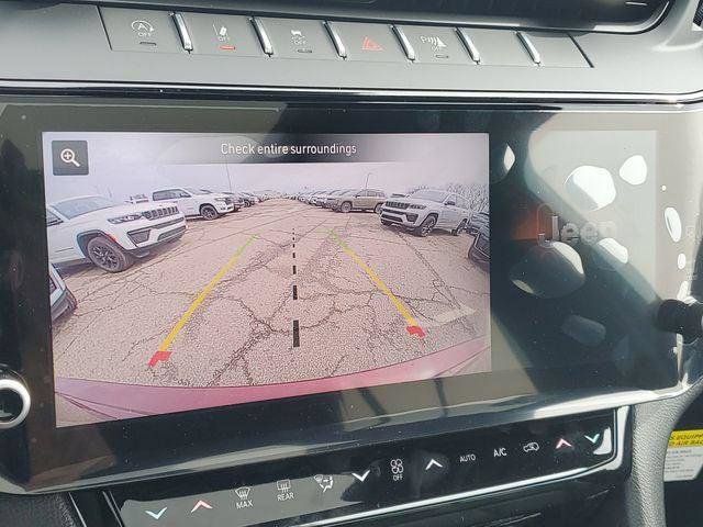 New 2026 Jeep Grand Cherokee Limited w/ Limited Altitude Package AWD/4WD image 27