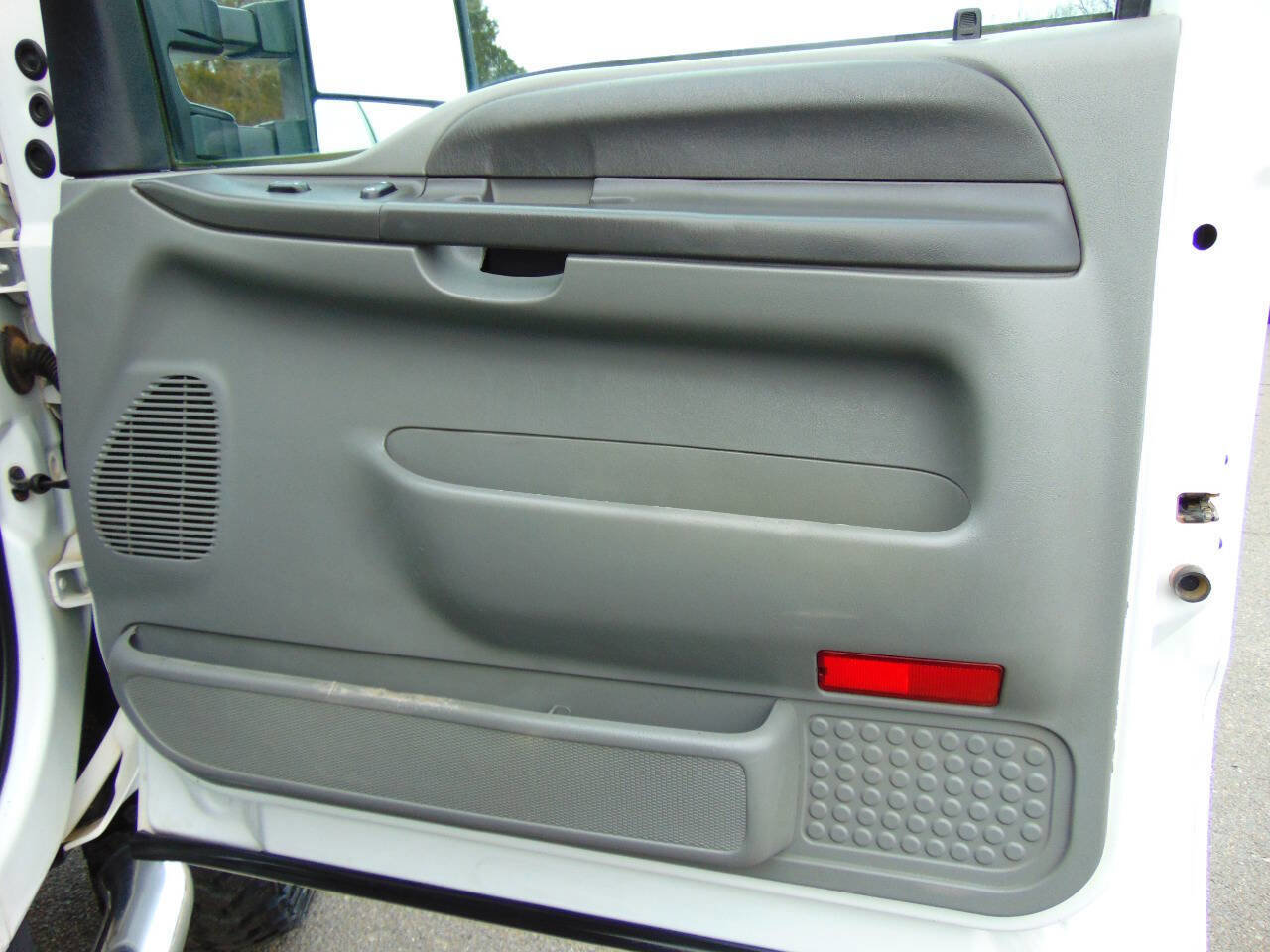 Used 2004 Ford F250 XLT image 48