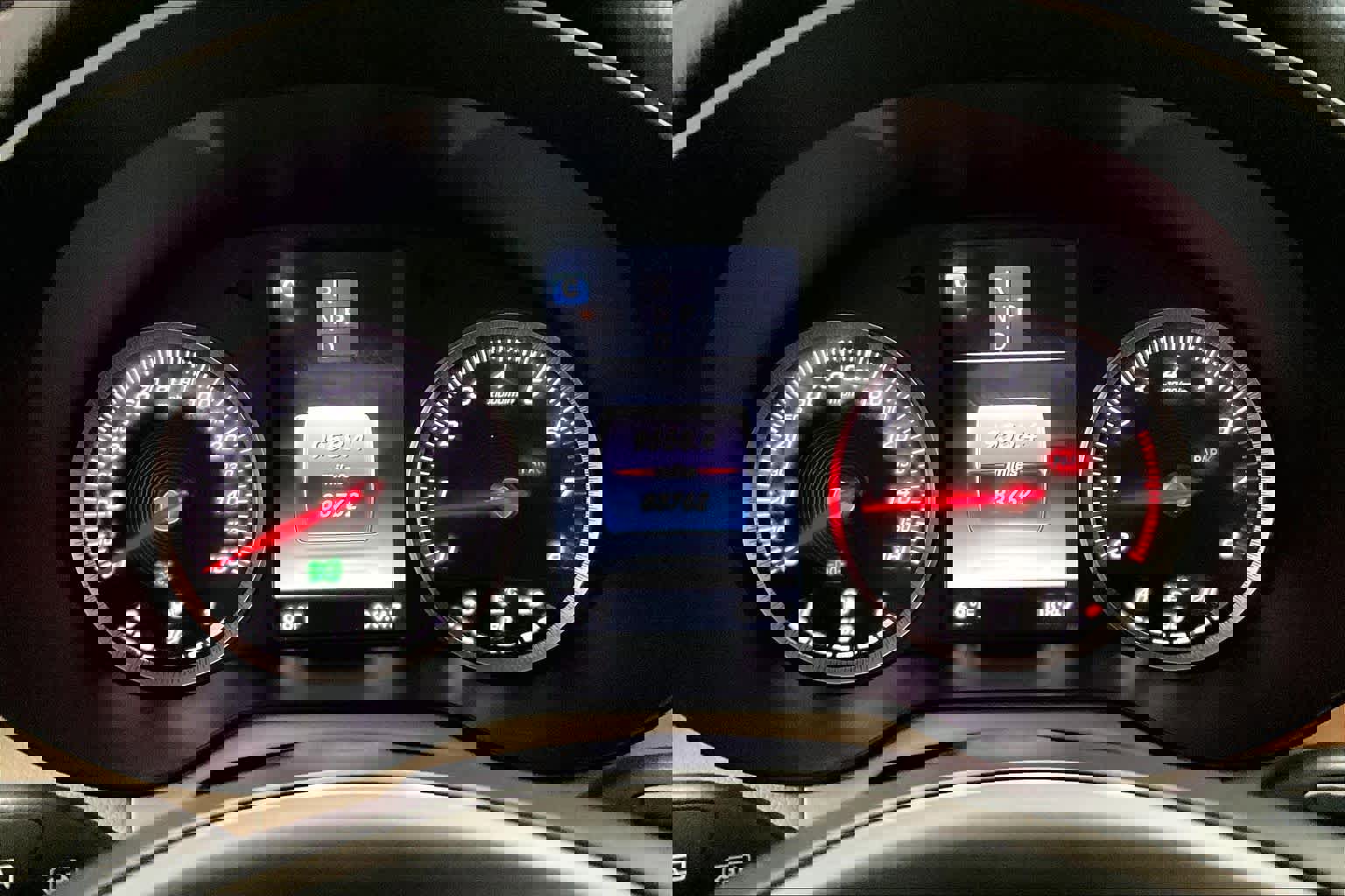 Used 2016 Mercedes-Benz GLC 300 4MATIC image 16