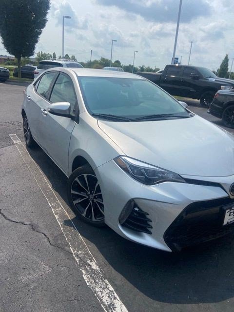 Used 2018 Toyota Corolla SE w/ Carpet Mat Package (TMS) FWD image 3