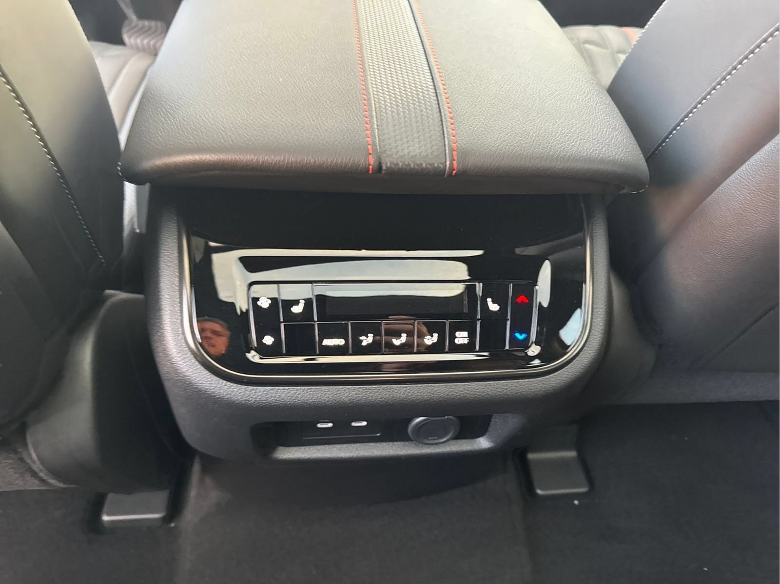 New 2026 Nissan Armada PRO-4X AWD/4WD image 31