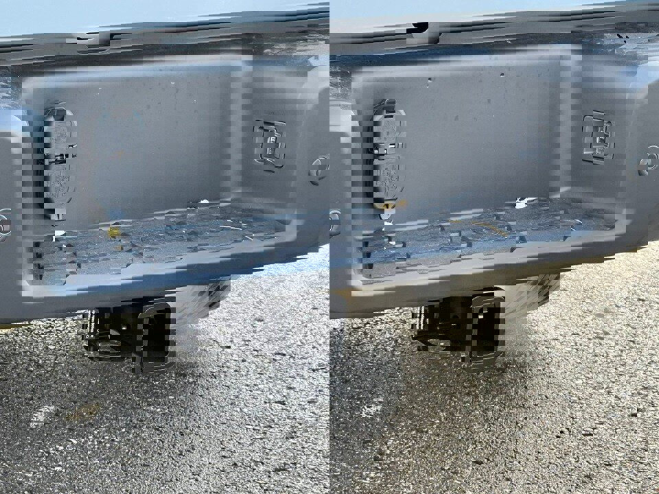 New 2026 Nissan Frontier SV image 7