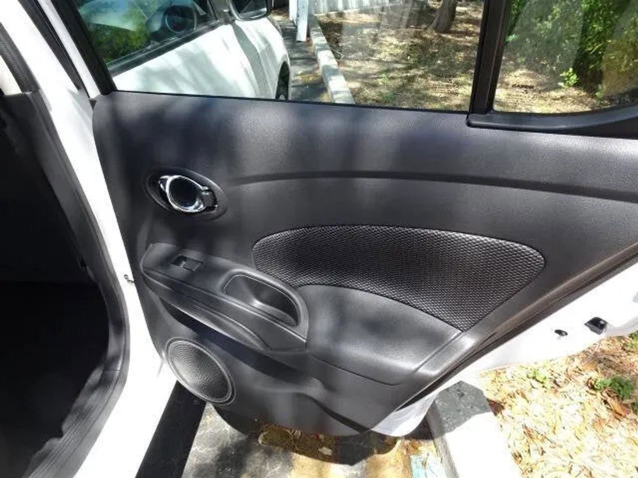 Used 2018 Nissan Versa SV image 24