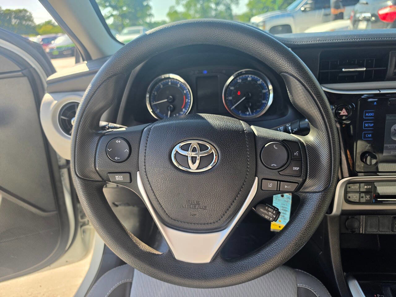 Used 2017 Toyota Corolla LE FWD image 43