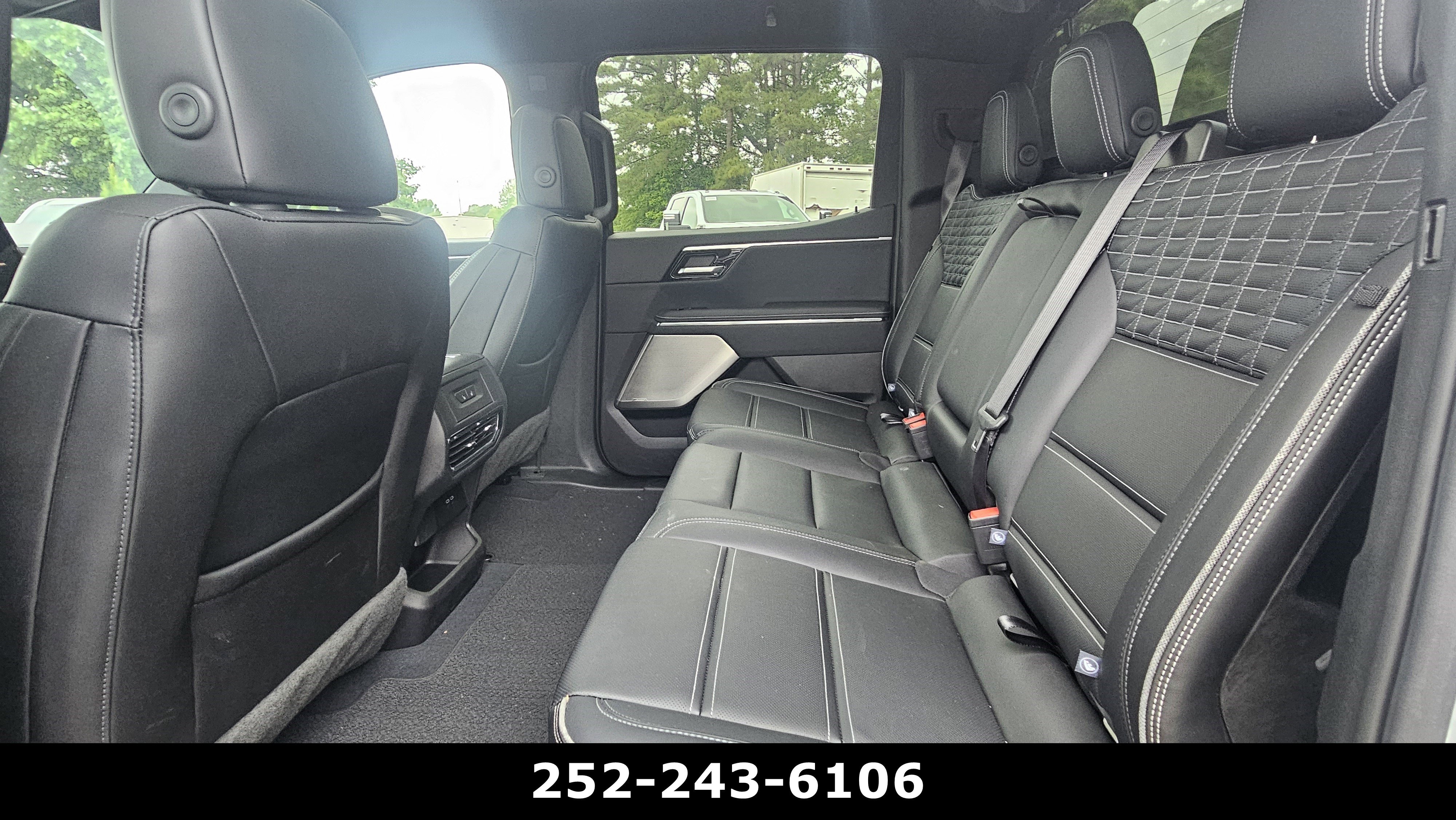 Used 2024 GMC Sierra EV Denali AWD/4WD image 6