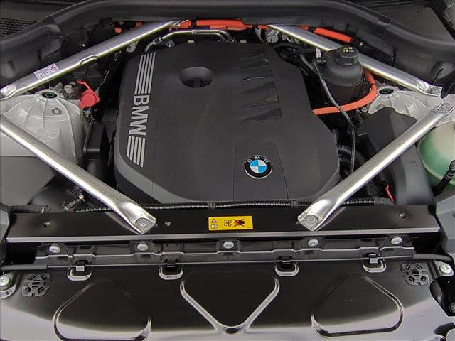 Used 2026 BMW X5 xDrive50e w/ M Sport Package image 15
