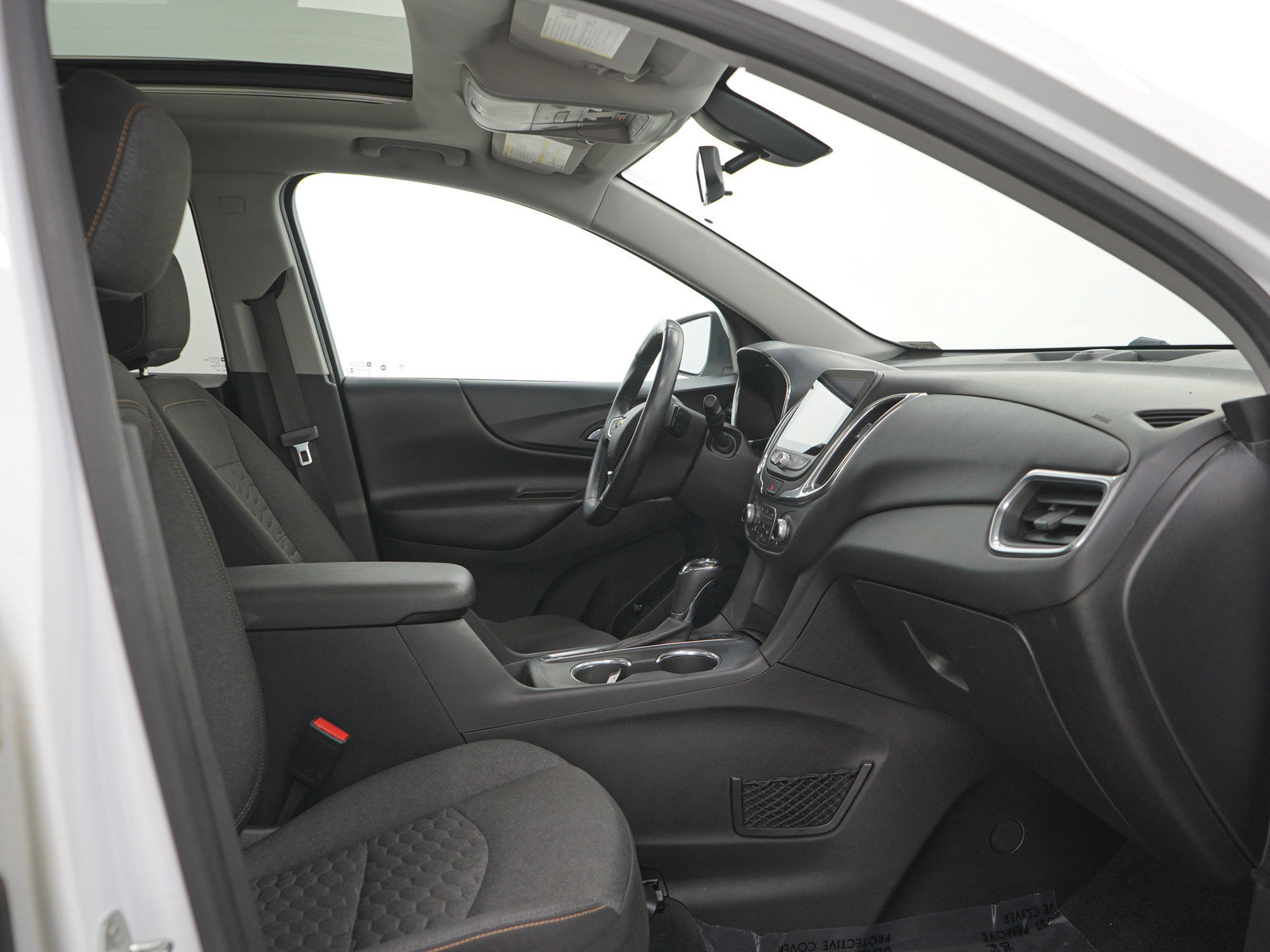 Used 2019 Chevrolet Equinox LT w/ Sun & Navigation Package AWD/4WD image 13