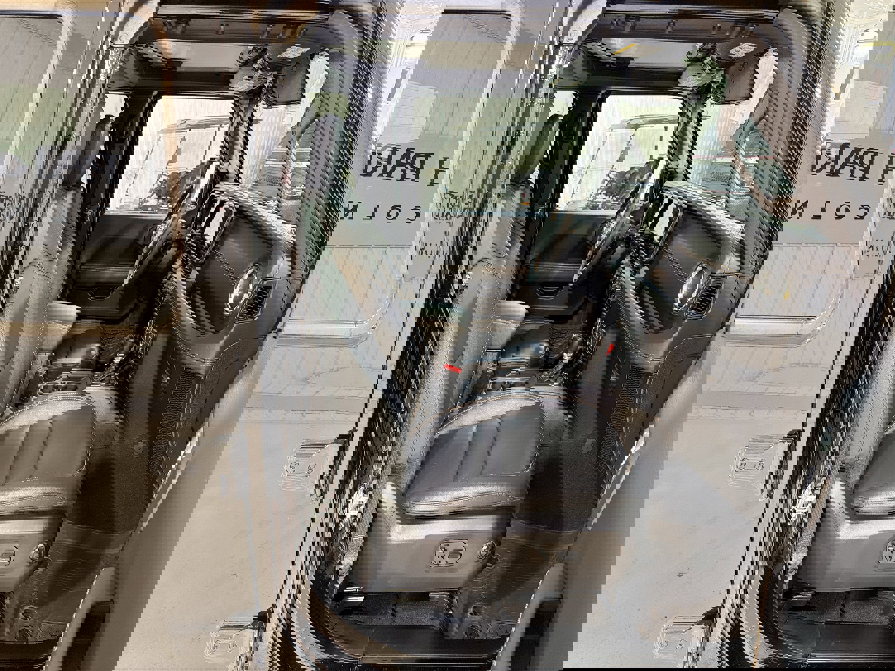 Used 2025 Jeep Gladiator Sport image 27