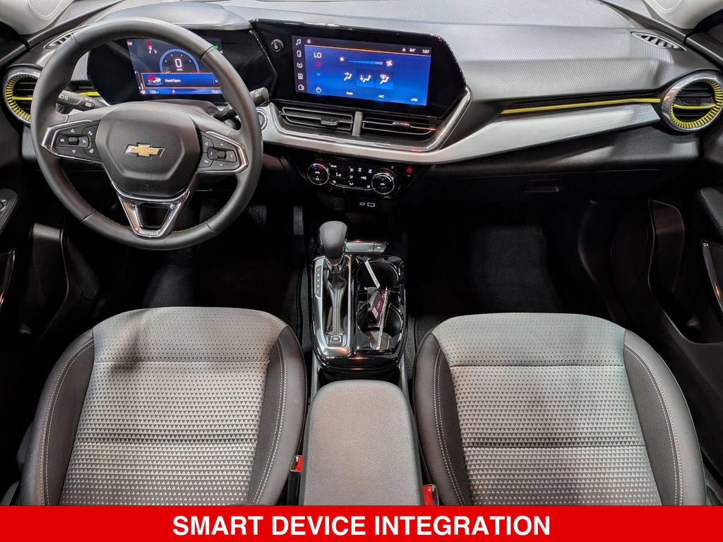 Used 2025 Chevrolet Trax LT w/ Driver Confidence Package FWD image 26