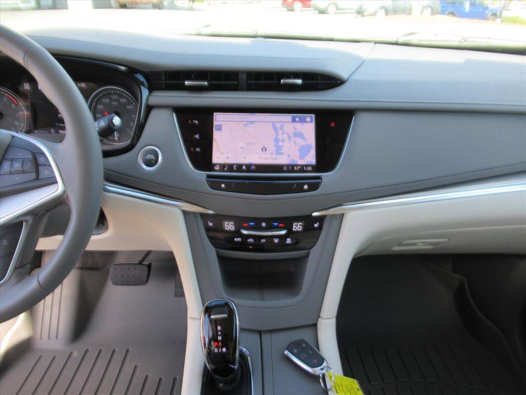 Used 2024 Cadillac XT5 Premium Luxury w/ Technology Package image 20