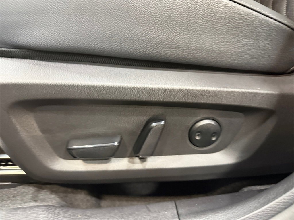 New 2025 Mitsubishi Outlander SEL image 13