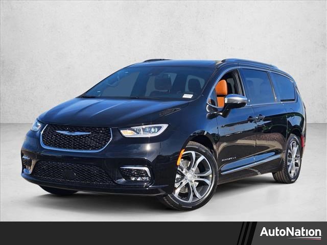 New 2026 Chrysler Pacifica Pinnacle image 1