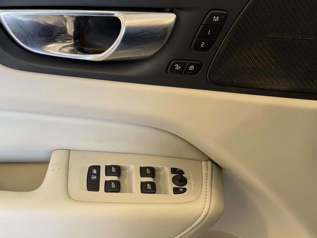Used 2021 Volvo XC60 T5 Inscription w/ Advanced Package AWD/4WD image 21