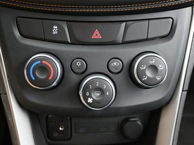 Used 2017 Chevrolet Trax LT w/ LT Convenience Package image 18