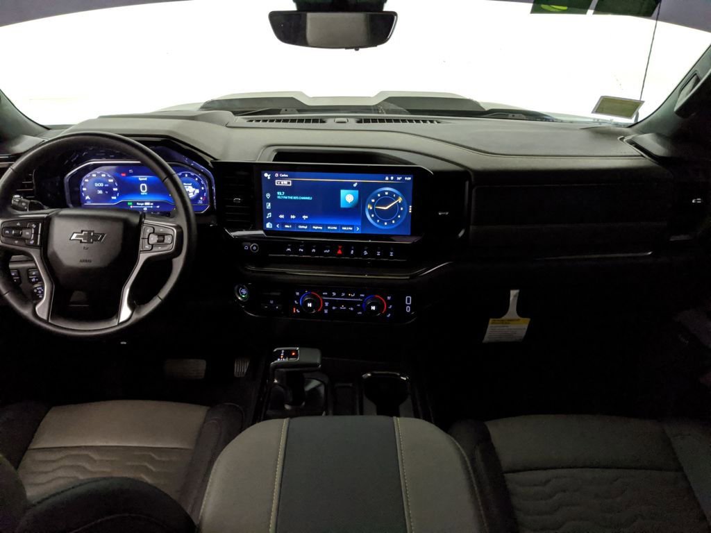 Used 2024 Chevrolet Silverado 1500 ZR2 w/ Technology Package image 7