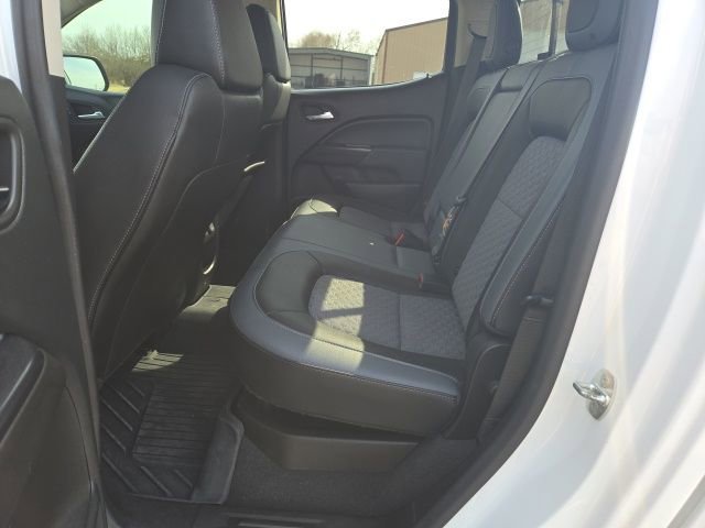 Used 2022 Chevrolet Colorado Z71 w/ Safety Package AWD/4WD image 6