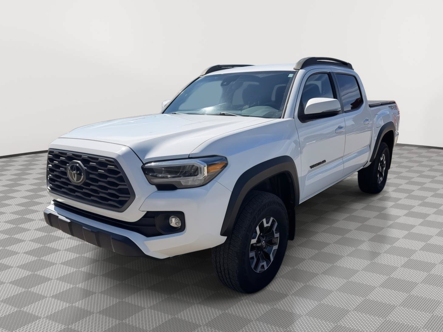 Used 2023 Toyota Tacoma TRD Off-Road AWD/4WD image 3