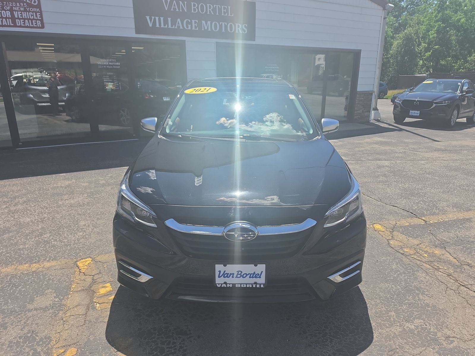 Used 2021 Subaru Legacy Touring XT AWD/4WD image 2