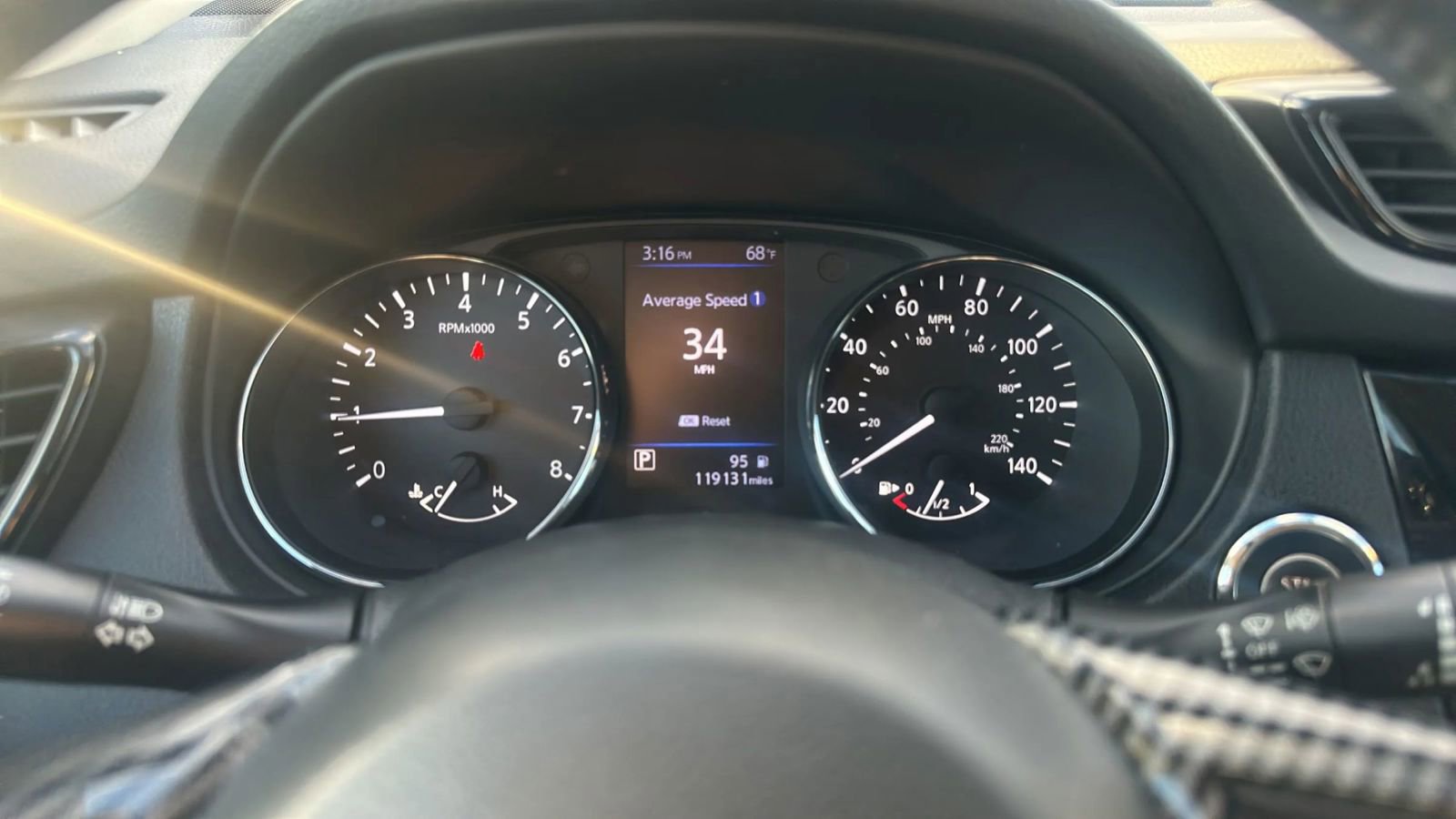 Used 2018 Nissan Rogue SV w/ Premium Package image 15