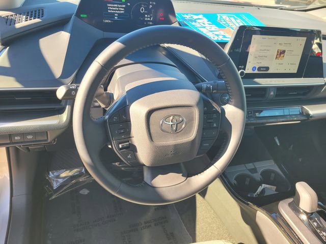 Used 2024 Toyota Prius LE image 30